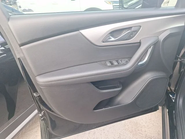 Used 2023 Black Chevrolet LT image 10