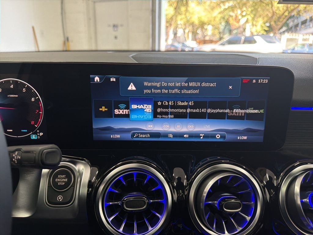 Used 2026  Mercedes-Benz GLB 250 image 33