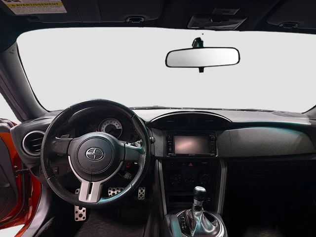 Used 2015  Scion NA image 16