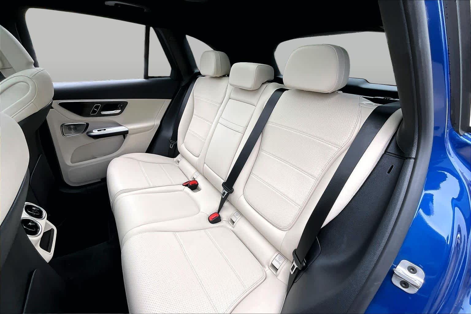 Used 2026 Starling Blue Metallic Mercedes-Benz GLC 300 image 20