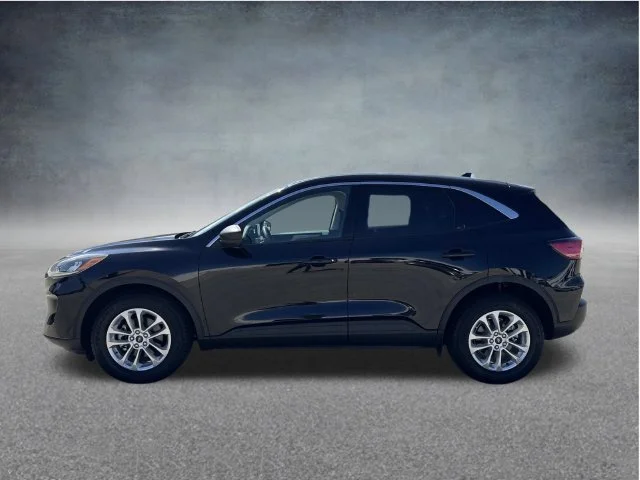 Used 2022 Black Ford SE image 12