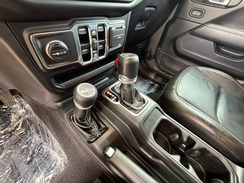 Used 2021 Gray Jeep Overland image 23