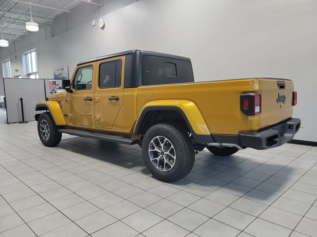 New 2026 Goldilocks (DISC) Jeep Sport S image 5