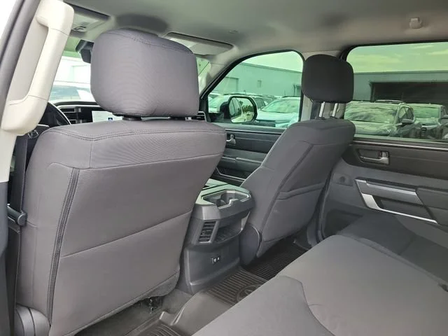2024 Toyota Tundra SR5 - Photo 13