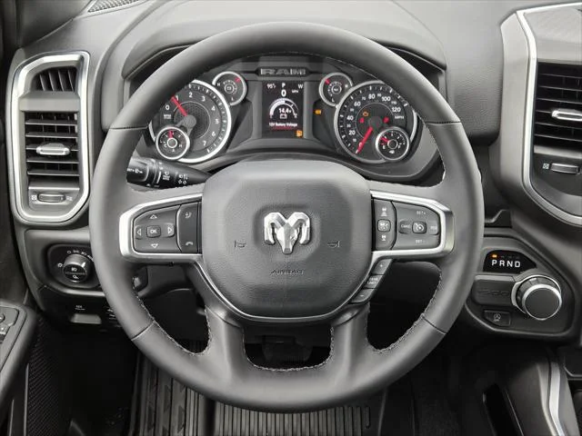 New 2026 Diamond Black Crystal Pearl-Coat Exterior Paint RAM Big Horn/Lone Star image 14