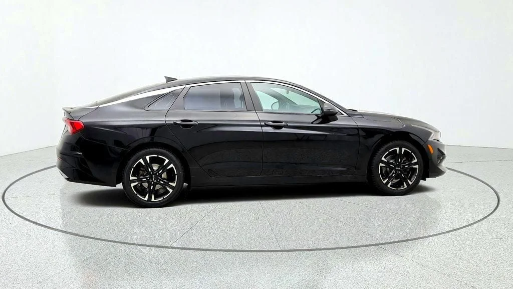 Used 2022 Ebony Black Kia GT-Line Automatic AWD image 4