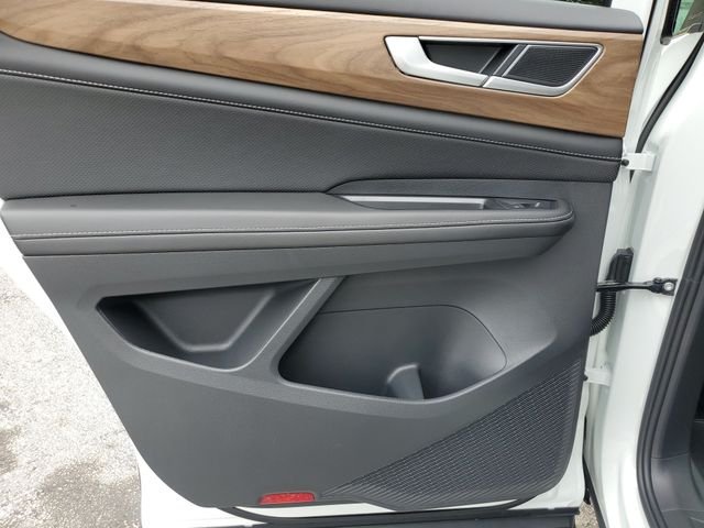 2026 Volkswagen Atlas SE w/Tech - Photo 13