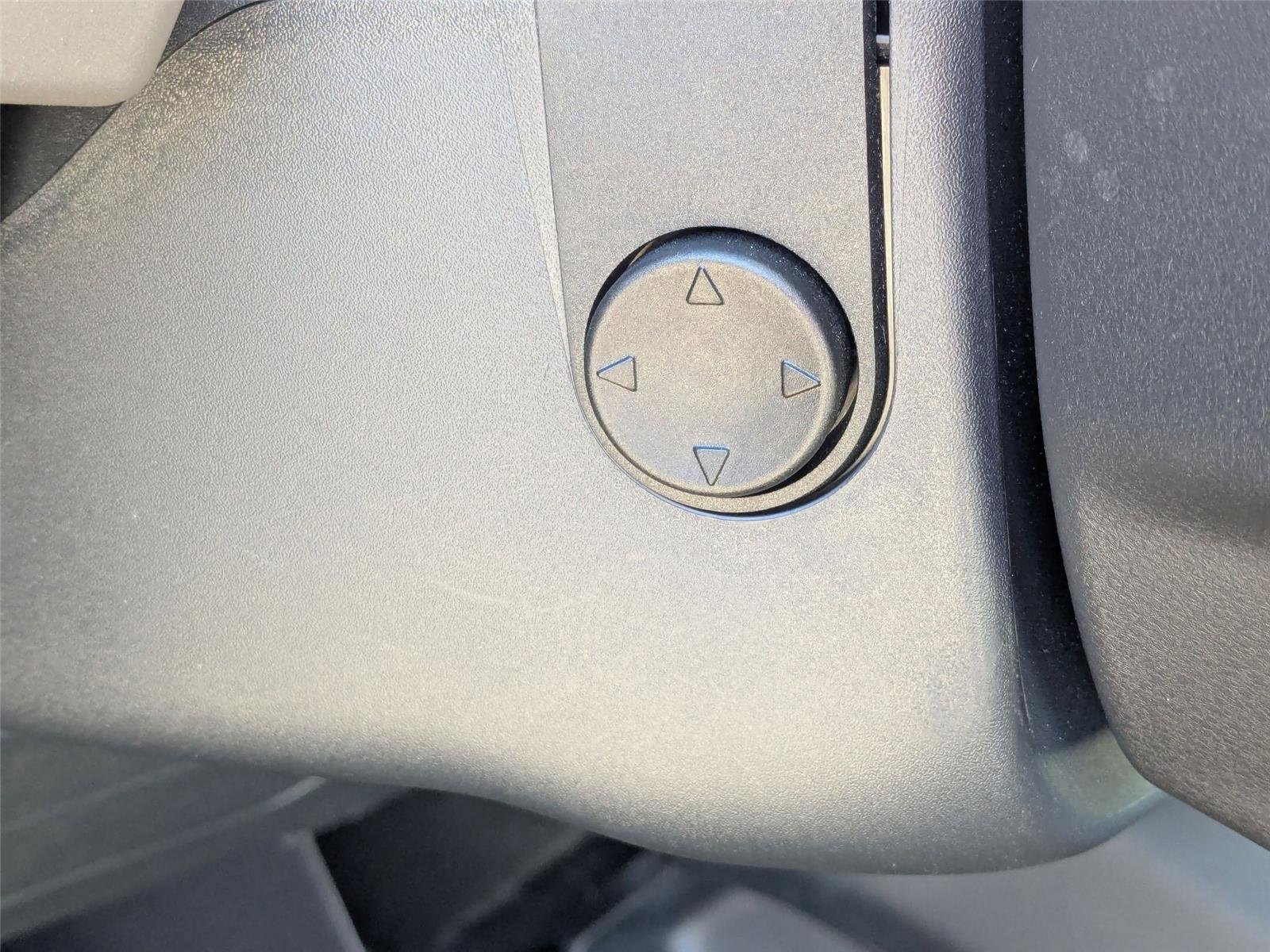 Used 2024 Agate Black Metallic Ford XLT image 15