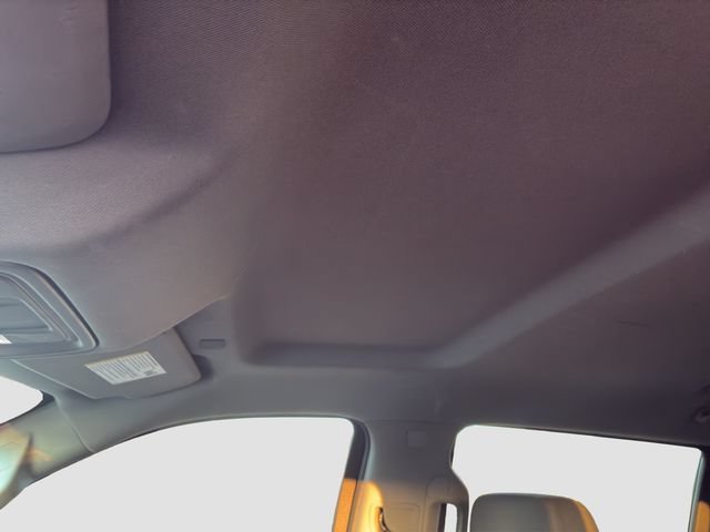 Used 2019 SUMMIT WHITE Chevrolet Custom image 20