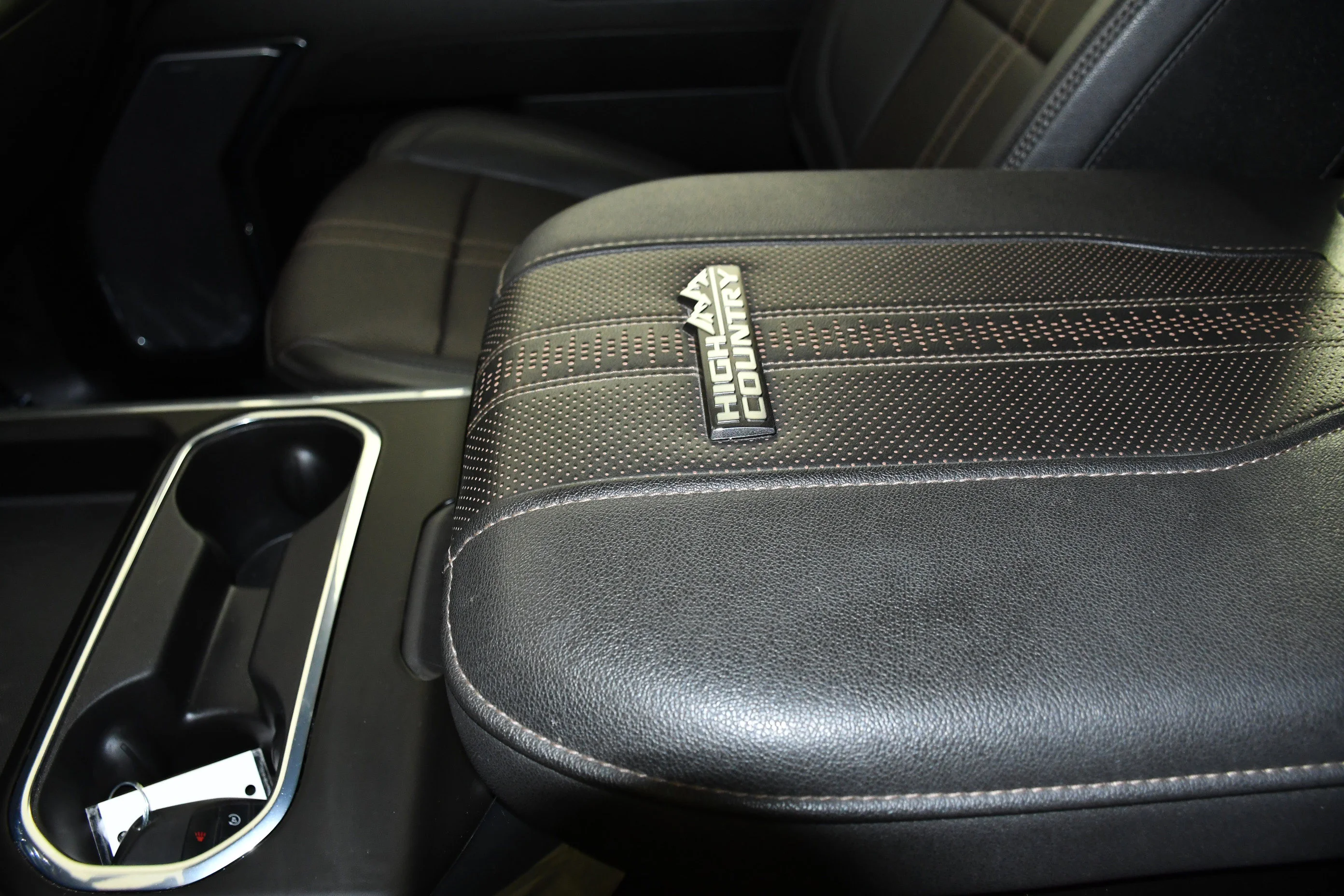 Used 2024 Black Chevrolet High Country image 37