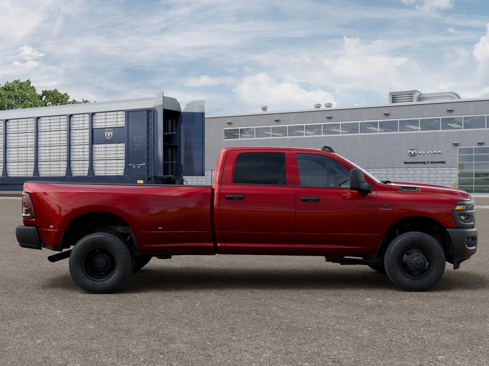 New 2026 Molten Red Pearl-Coat Exterior Paint RAM Tradesman image 47