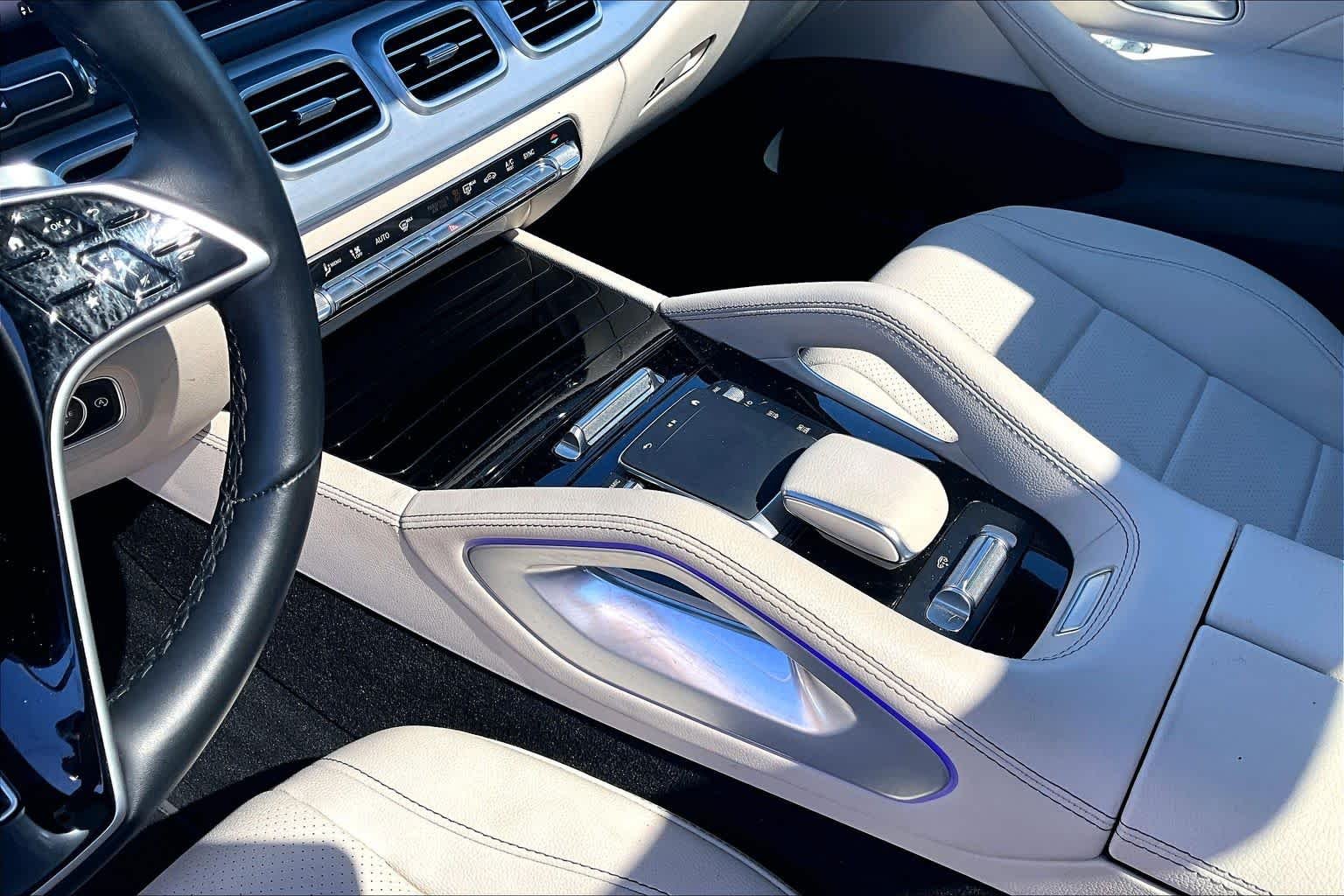 Used 2025 Polar White Mercedes-Benz GLS 450 image 17