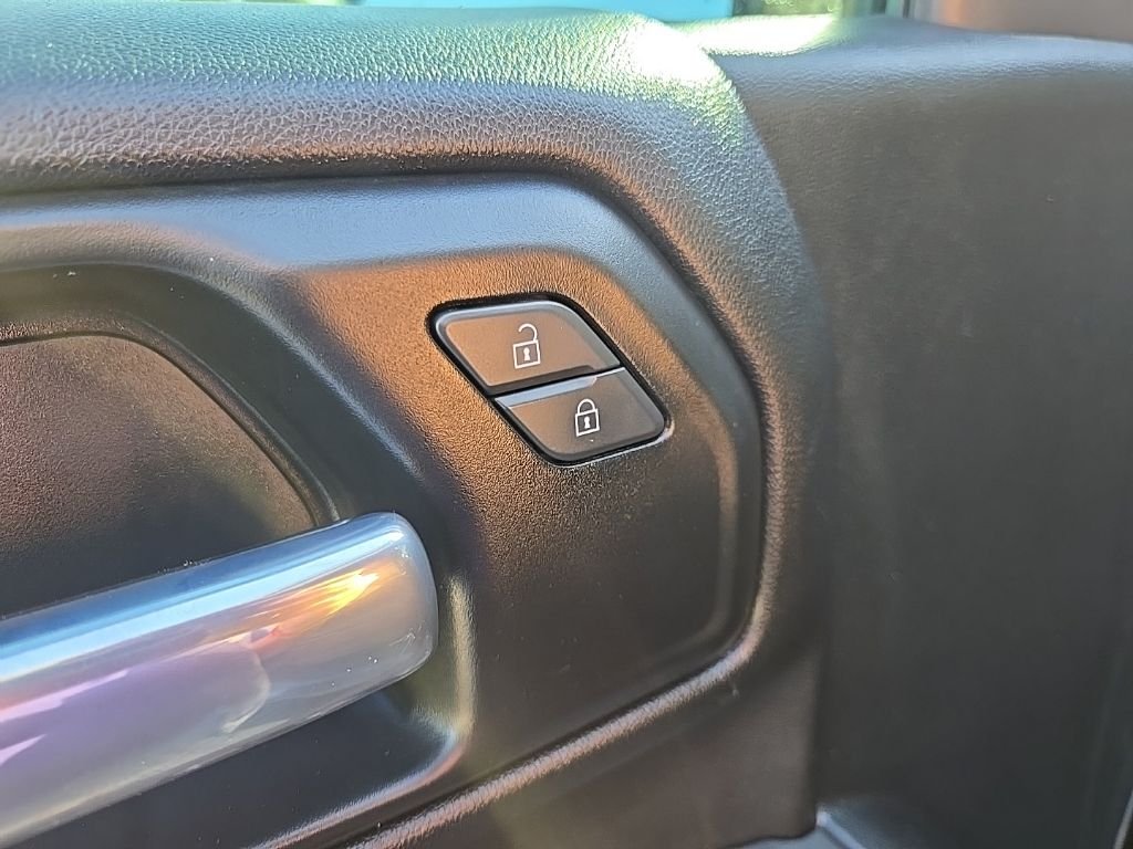 Used 2021 Gray Chevrolet Custom image 38