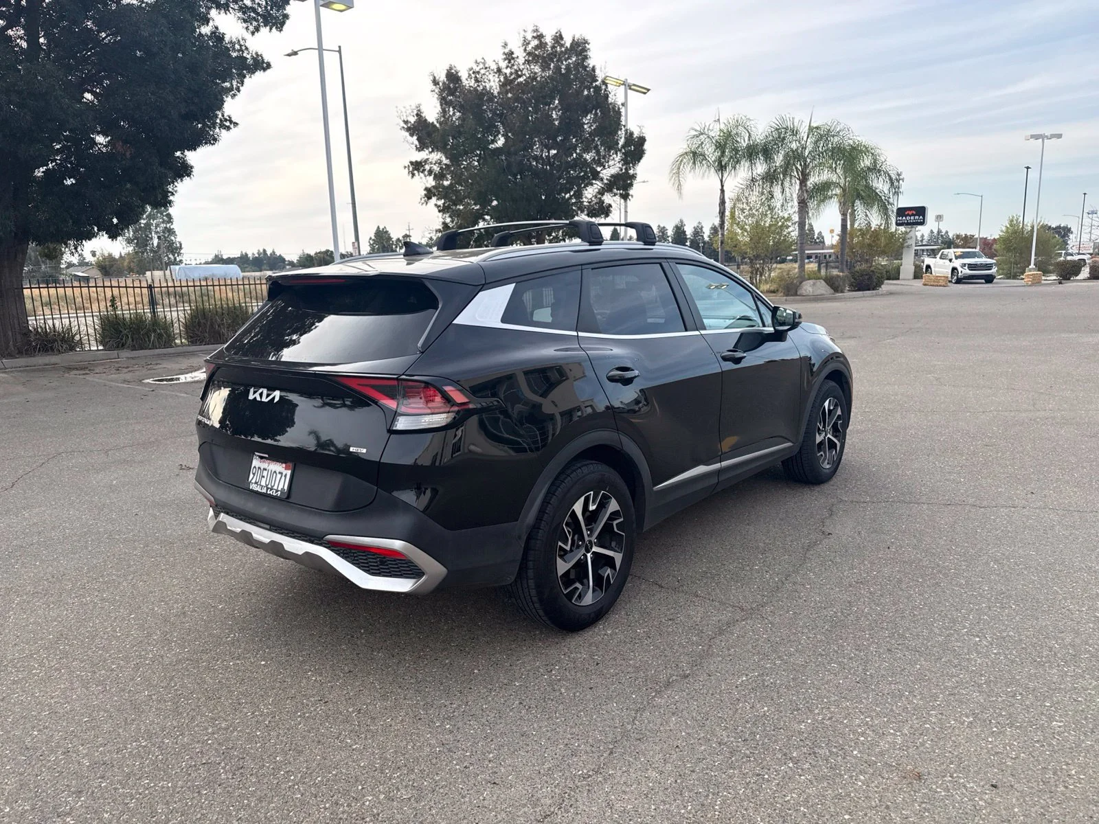 Used 2023  Kia EX image 6