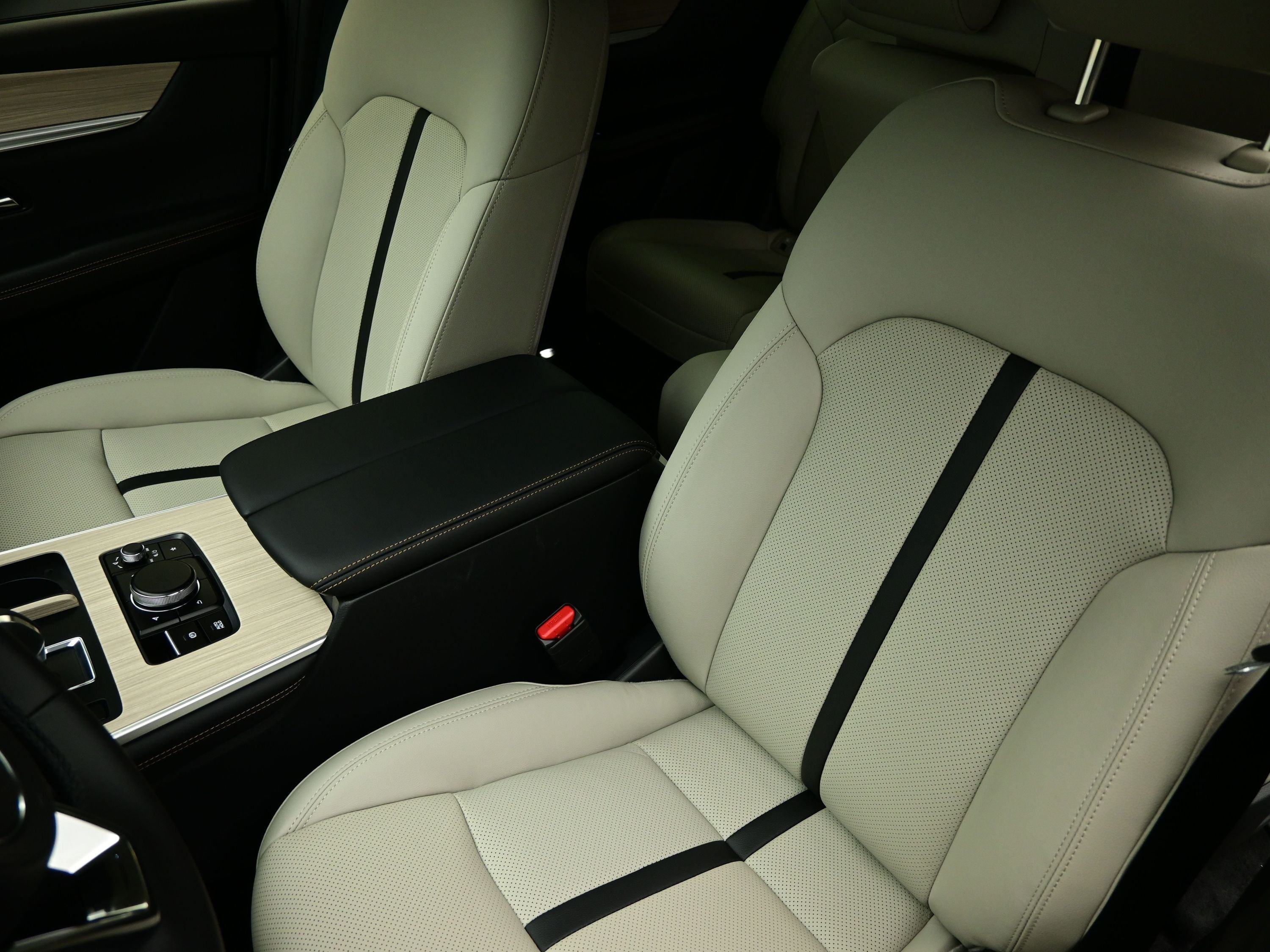 2026 Mazda CX-90 Premium Package - Photo 34