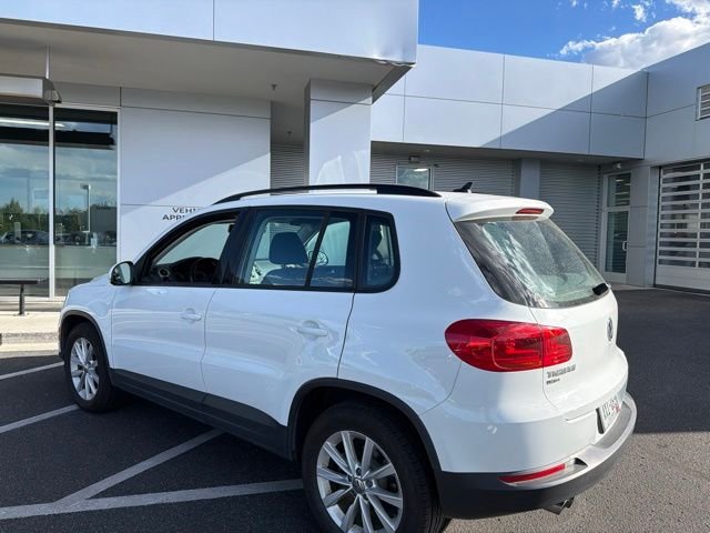 Used 2017 White Volkswagen 2.0T image 4