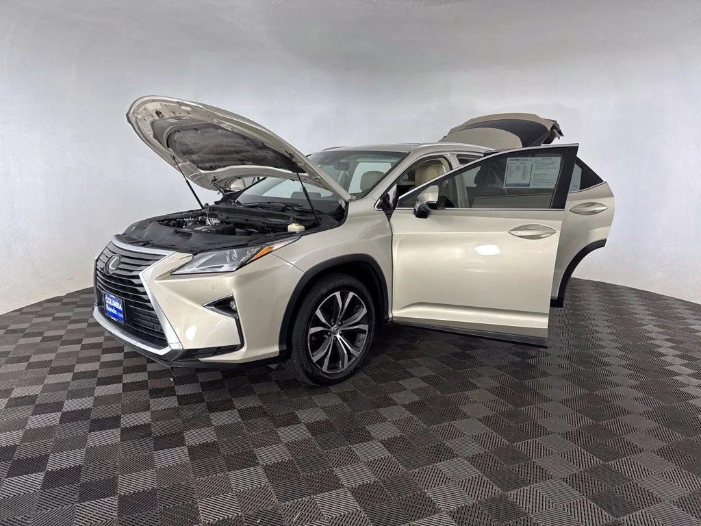 Used 2016 Beige Lexus 350 image 15