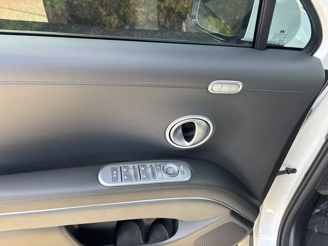 New 2026 Creamy White Pearl Hyundai Calligraphy image 14