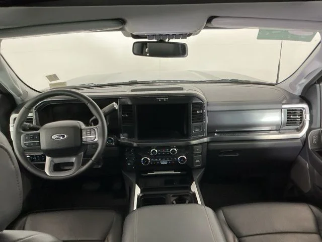 Certified Used 2025 Gray Ford Lariat image 27