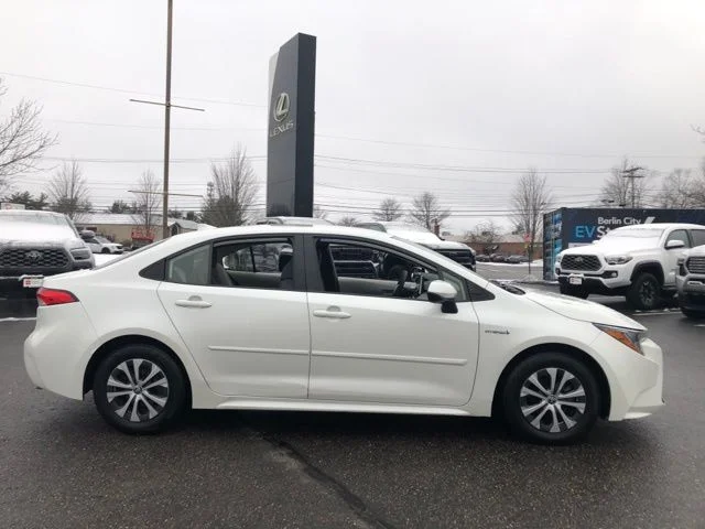 Used 2020 Toyota Corolla LE with VIN JTDEBRBE7LJ007099 for sale in Portland, ME