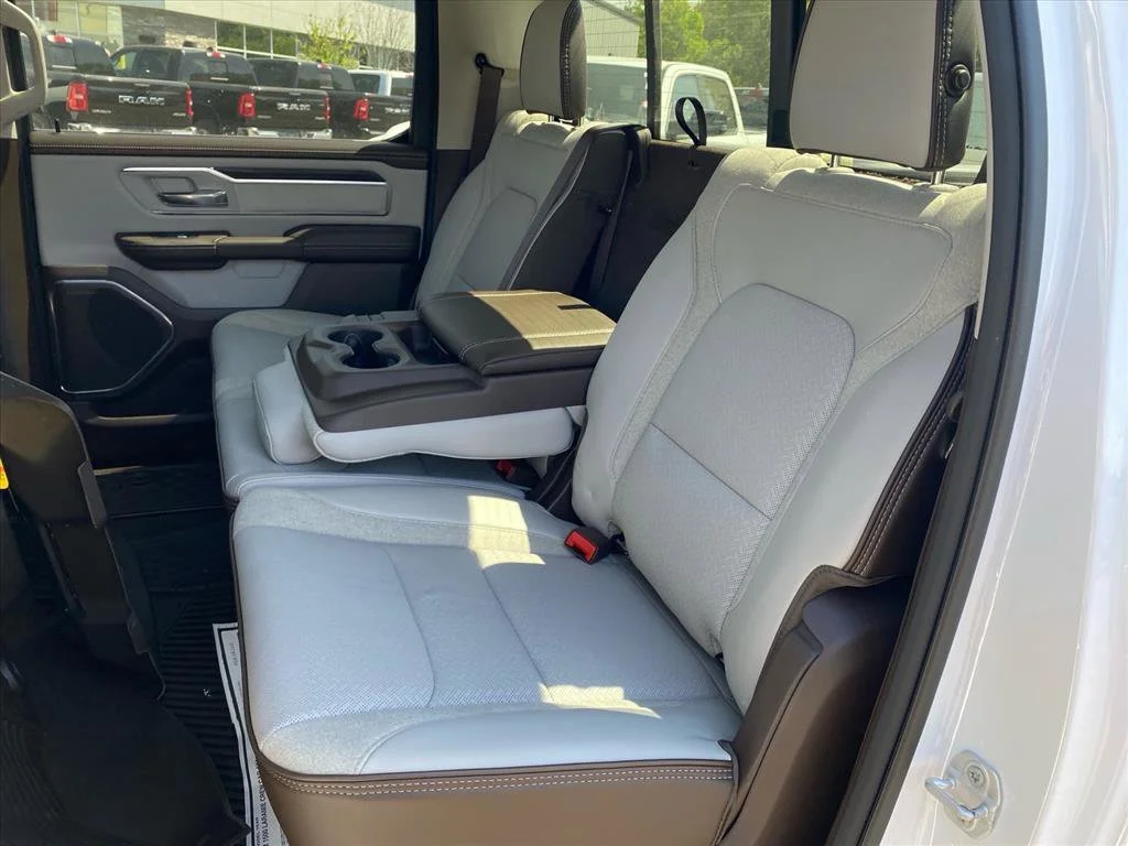 New 2026 Bright White Clear-Coat Exterior Paint RAM Laramie image 15