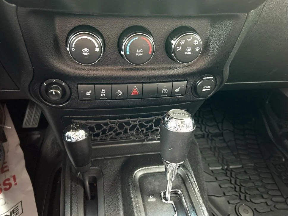 Used 2017 Gobi Clearcoat Jeep Rubicon image 15