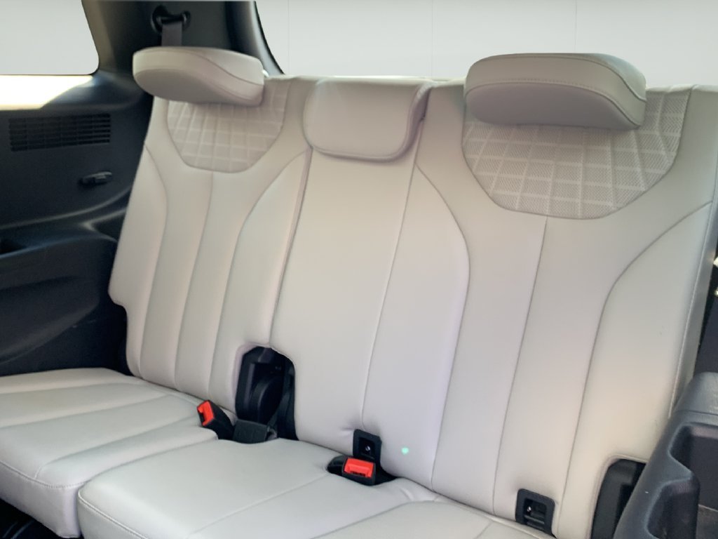 2024 Hyundai Palisade Limited - Photo 17