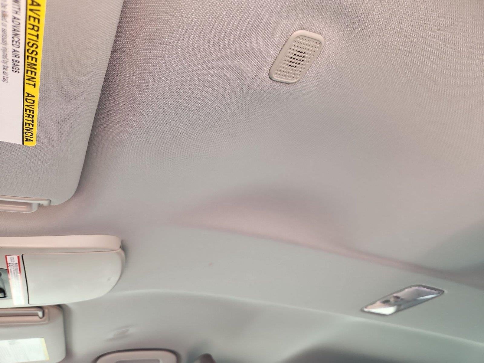 2025 Toyota Camry photo 19 of 34
