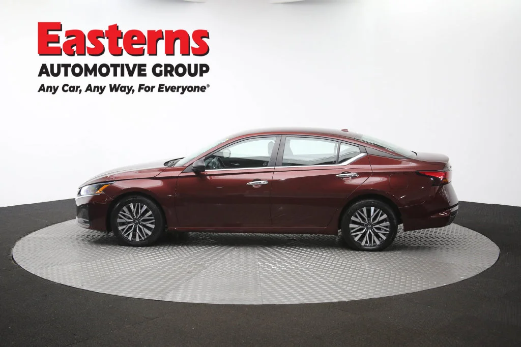 Used 2024 Red Nissan 2.5 SV image 62