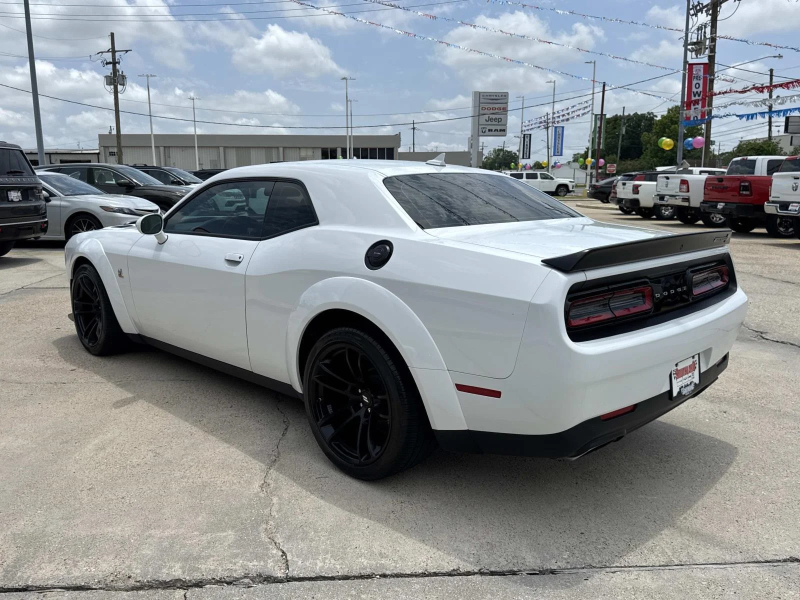 Used 2023 White Knuckle Clearcoat Dodge R/T Scat Pack Widebody image 5