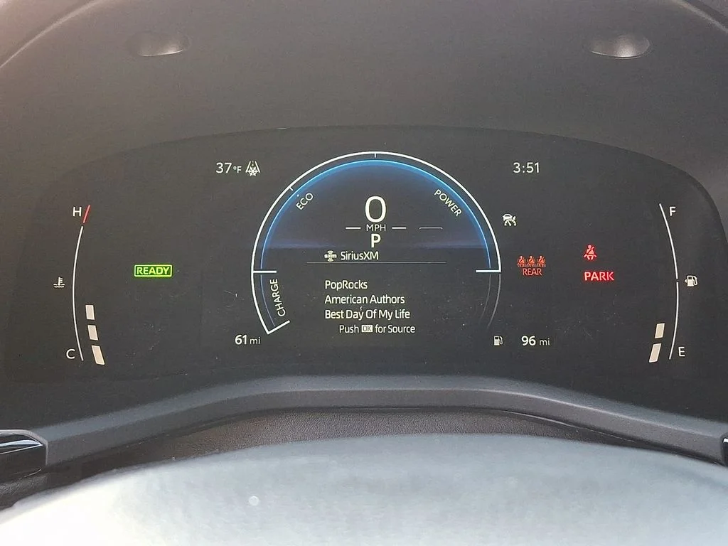 2026 Toyota Camry SE - Photo 16
