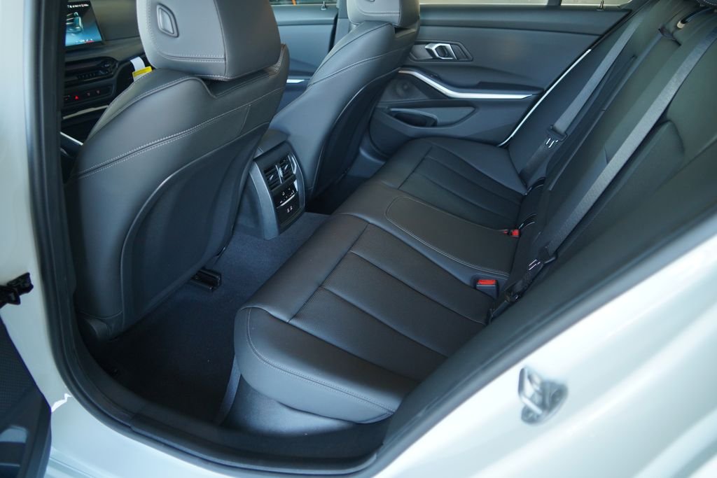 New 2026 Alpine White BMW 330i image 28