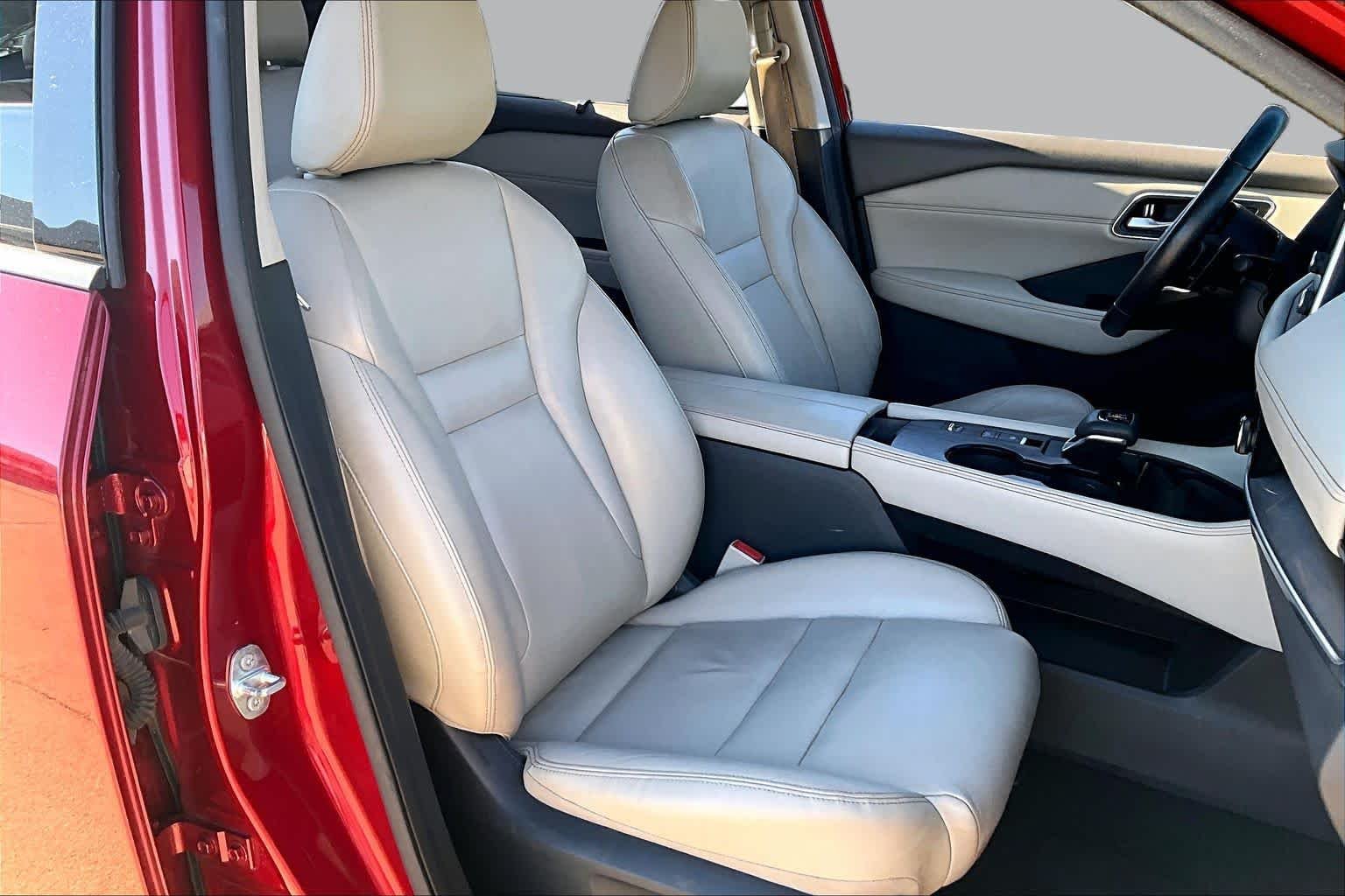 Used 2021 Scarlet Ember Tintcoat Nissan SL image 9
