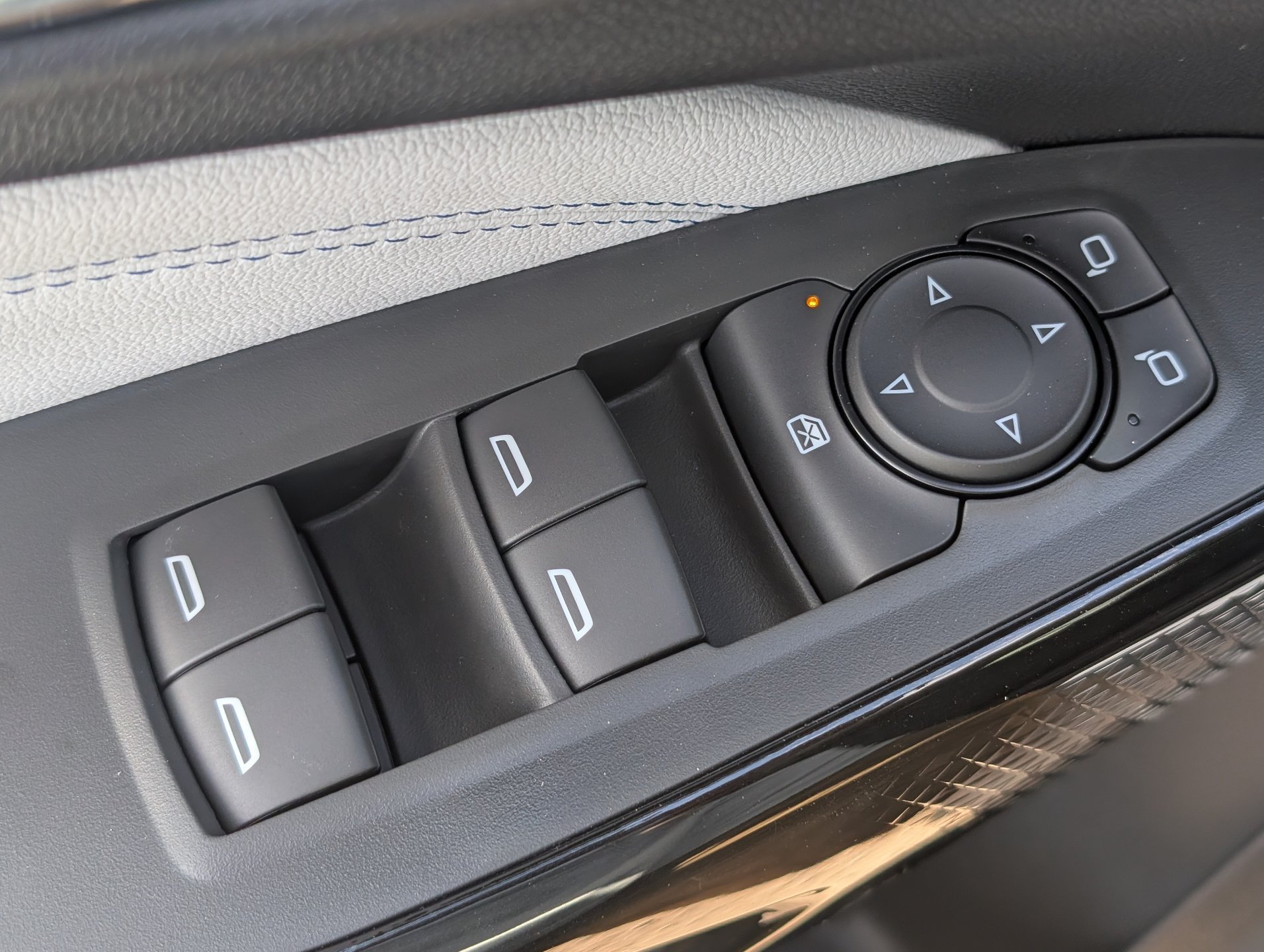 2026 Chevrolet Trax LT - Photo 18