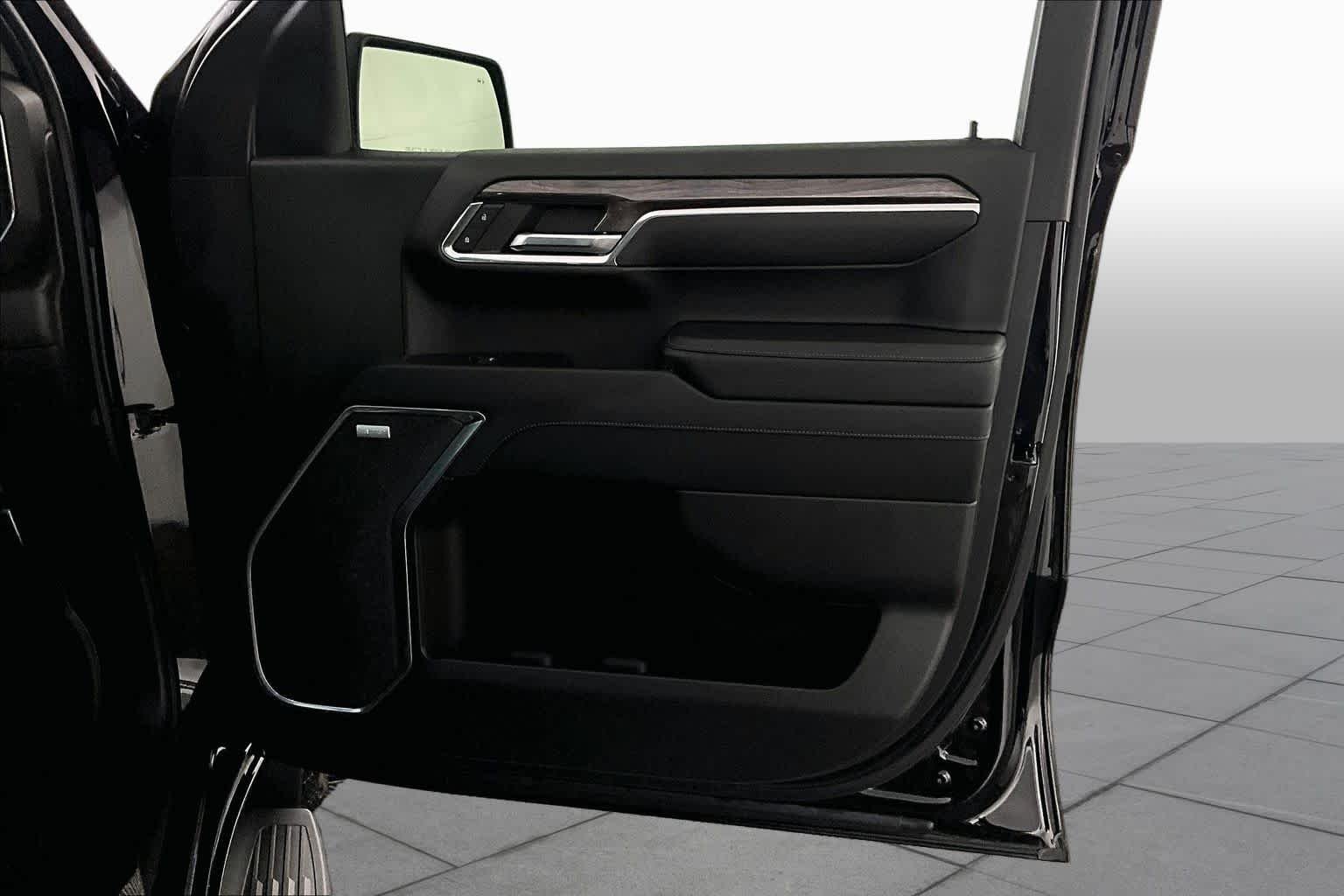 2023 Chevrolet Silverado 1500 LTZ - Photo 21