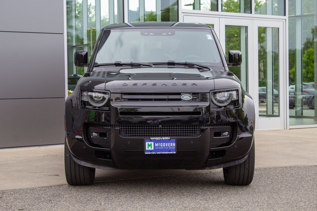 Used 2025 Carpathian Grey Prem Met Land Rover V8 image 2