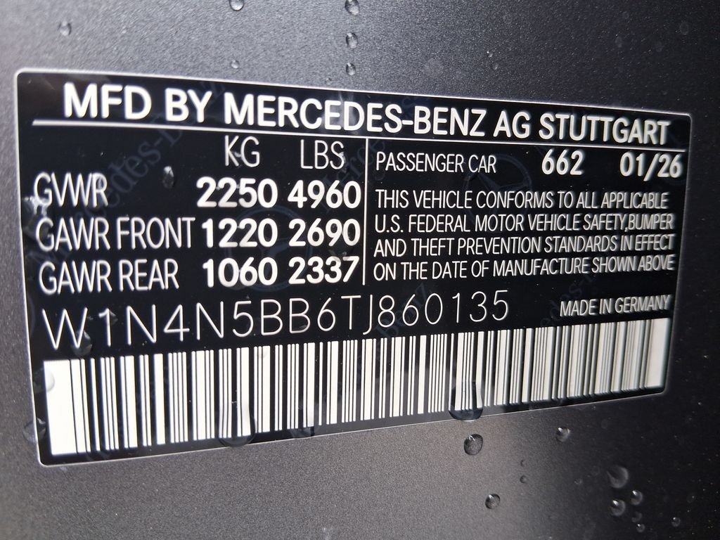 New 2026 MANUFAKTUR Mountain Grey Magno Mercedes-Benz AMG® GLA 35 4MATIC® SUV image 31