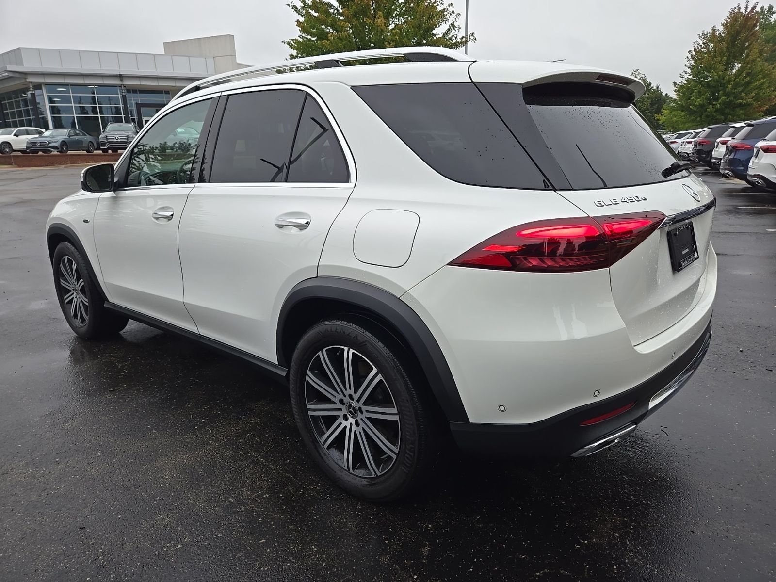 Certified Used 2025 White Mercedes-Benz GLE 450e image 3