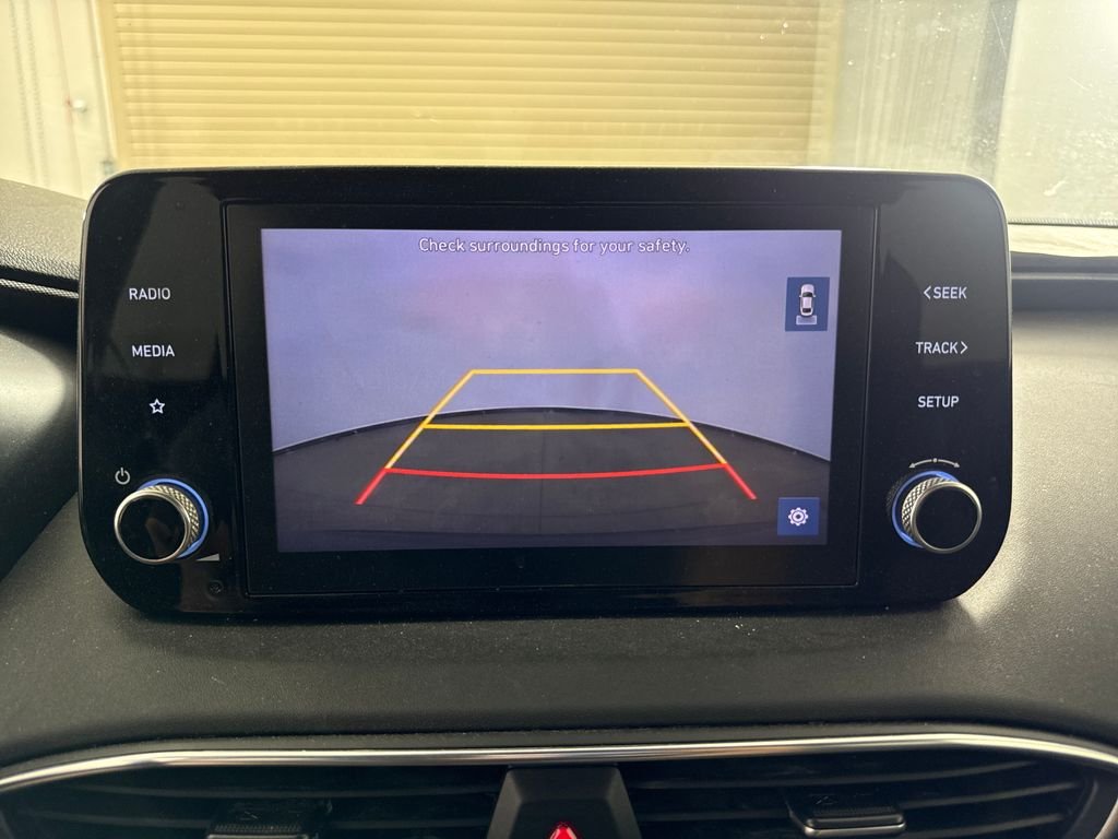 Used 2022 Gray Hyundai SE image 15