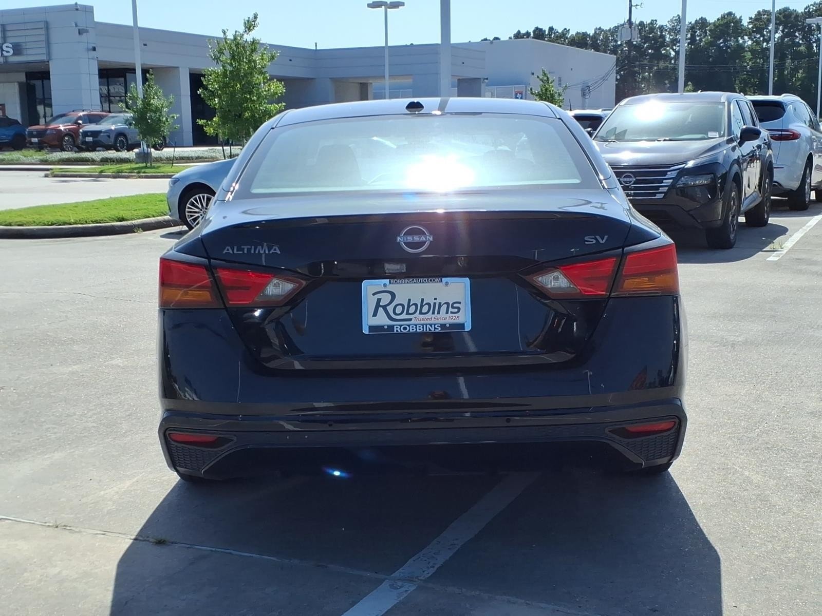2024 Nissan Altima 2.5 SV Black at Robbins Nissan