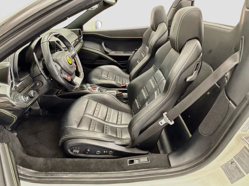 Used 2014 Bianco Avus Ferrari Base image 23