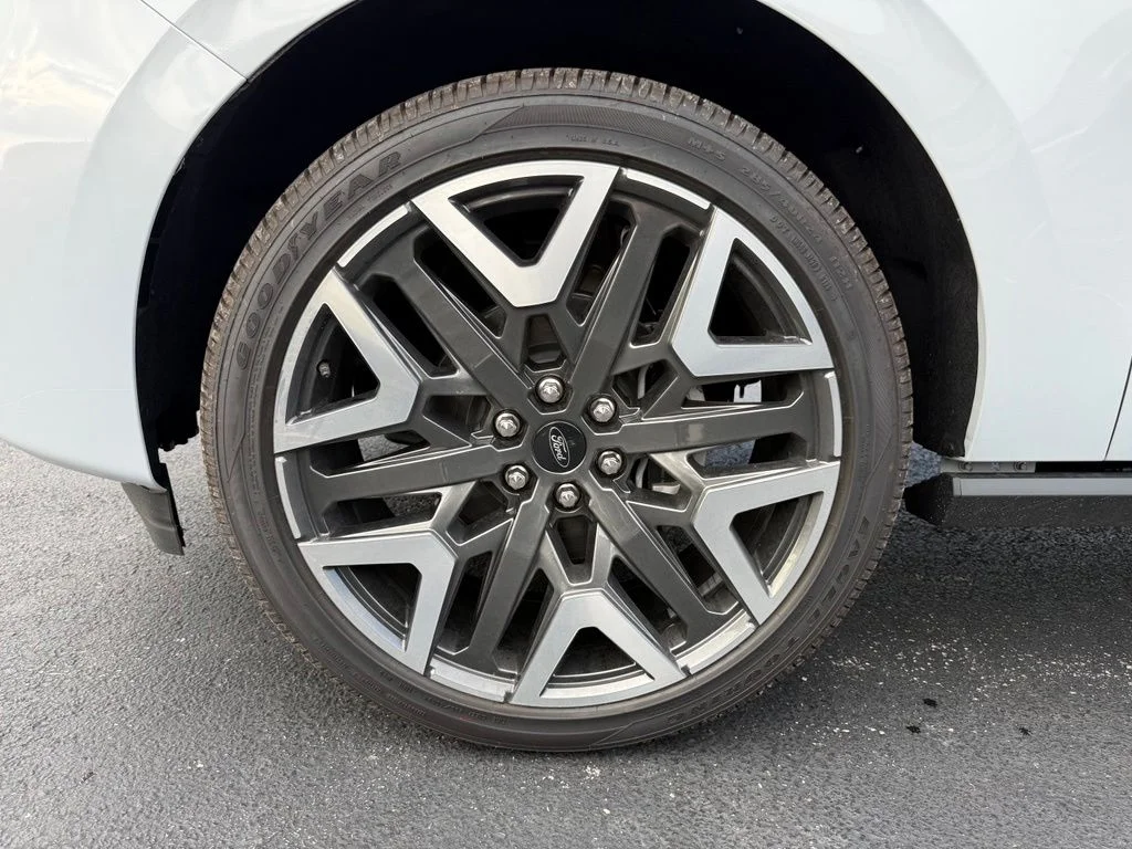 New 2026 Silver Ford Platinum image 12