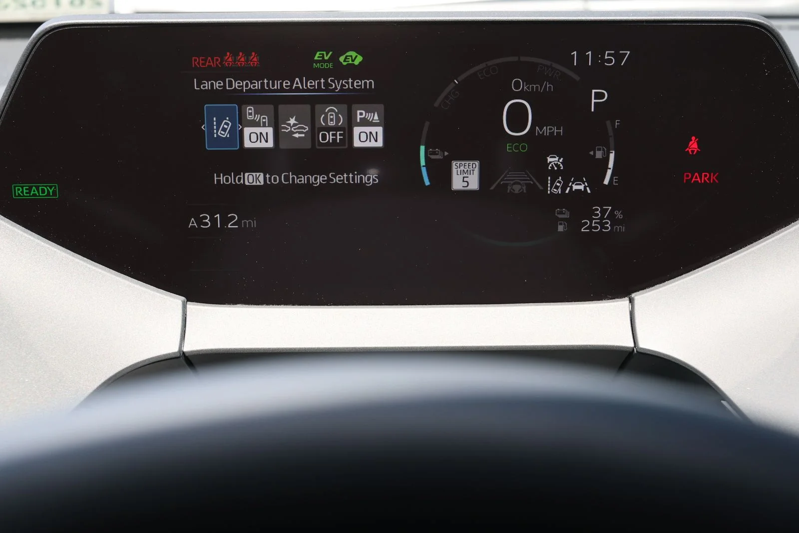 2026 Toyota Prius Plug-in Hybrid XSE - Photo 18