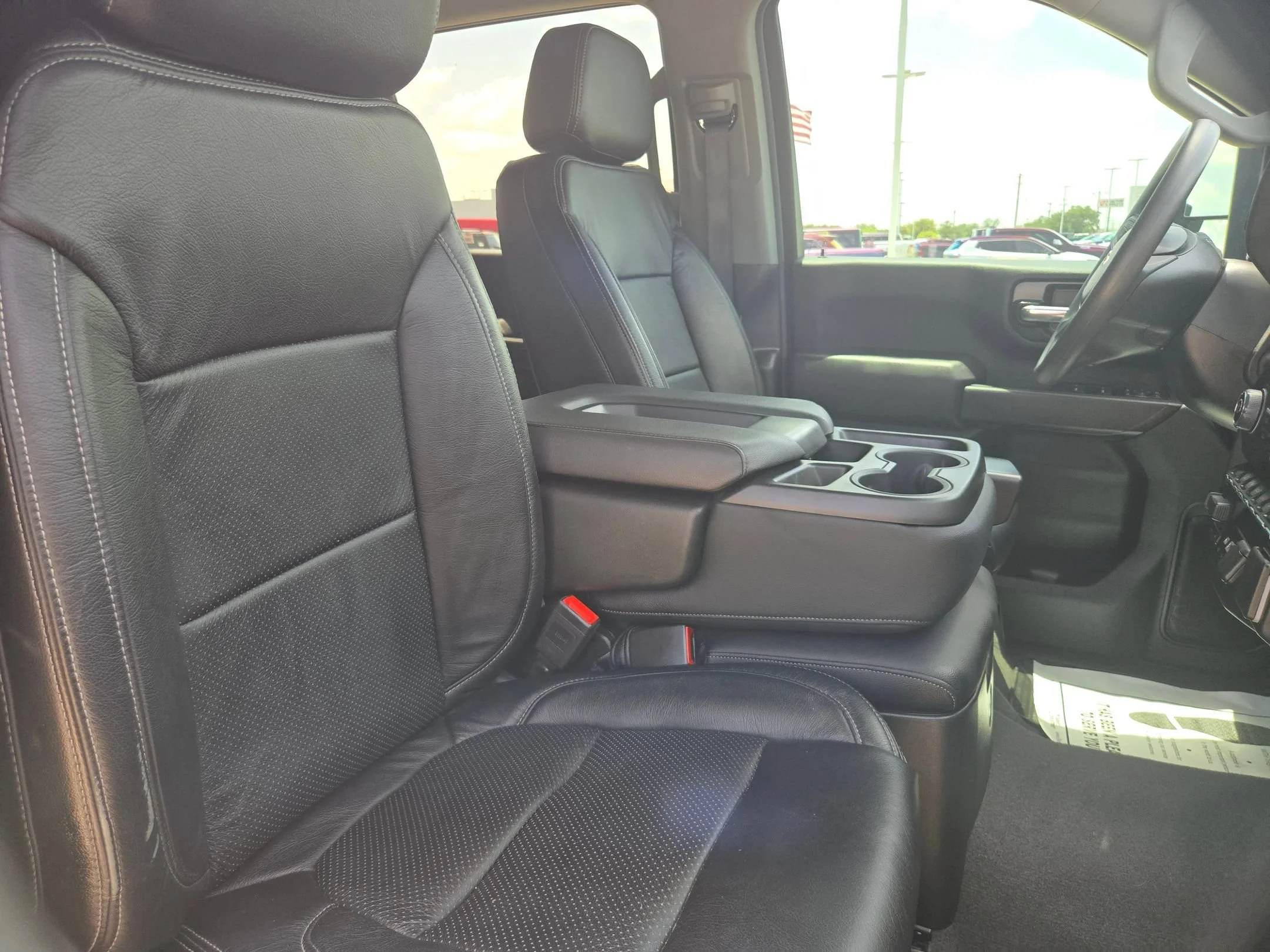 Used 2025 Black Chevrolet Custom image 21