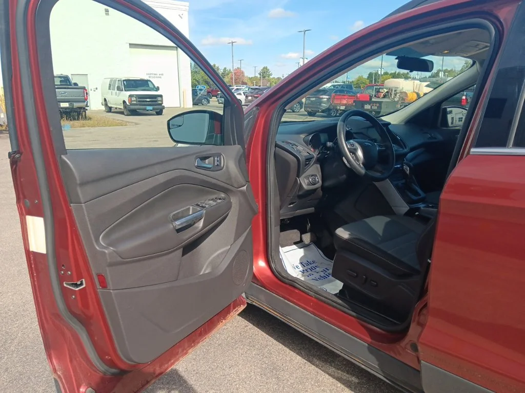 Used 2015 Sunset Ford SE image 13