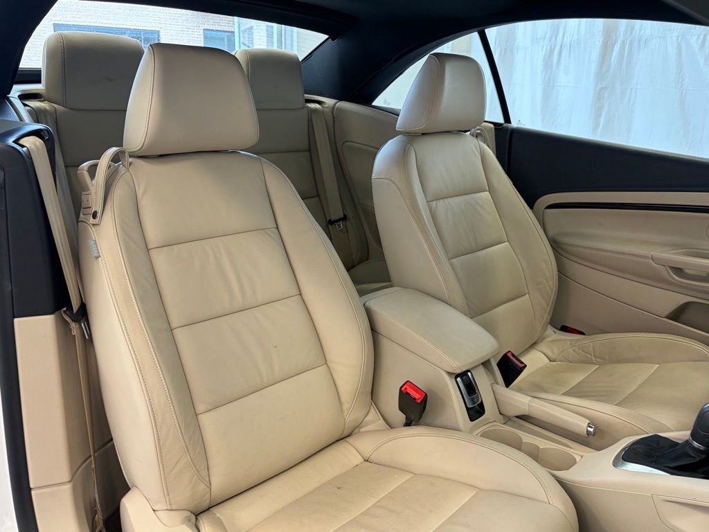 Used 2013 Candy White Volkswagen Lux image 47