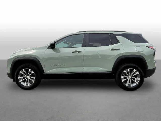 Used 2025 Green Chevrolet LT image 4