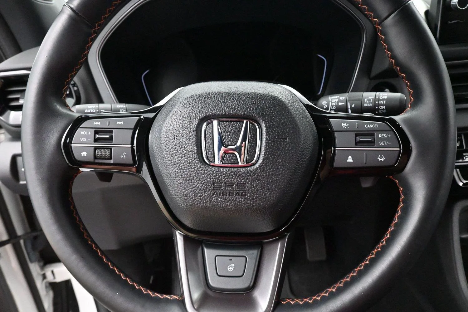 Used 2024 Platinum White Pearl Honda TrailSport image 19