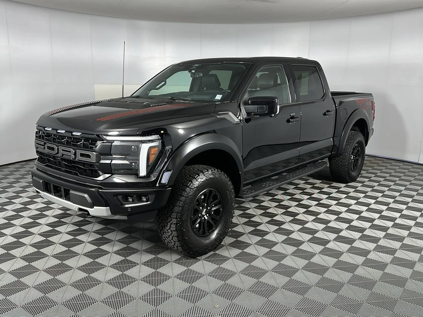 Used 2025 Agate Black Metallic Ford Raptor image 13