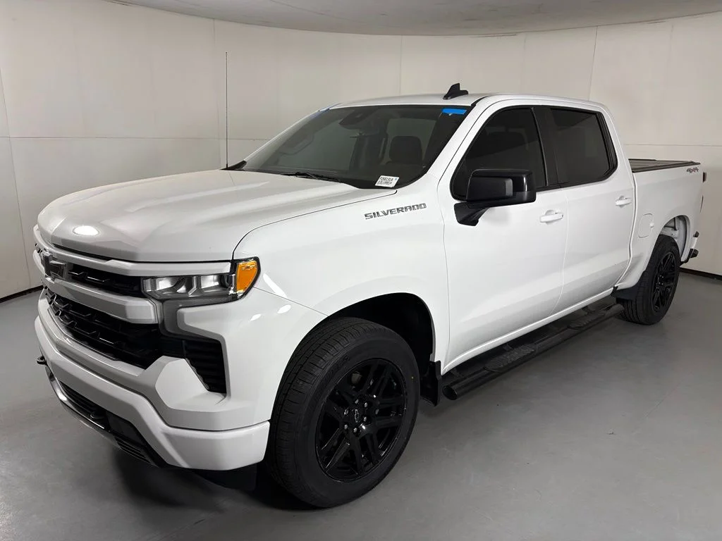 Used 2023 White Chevrolet RST image 4